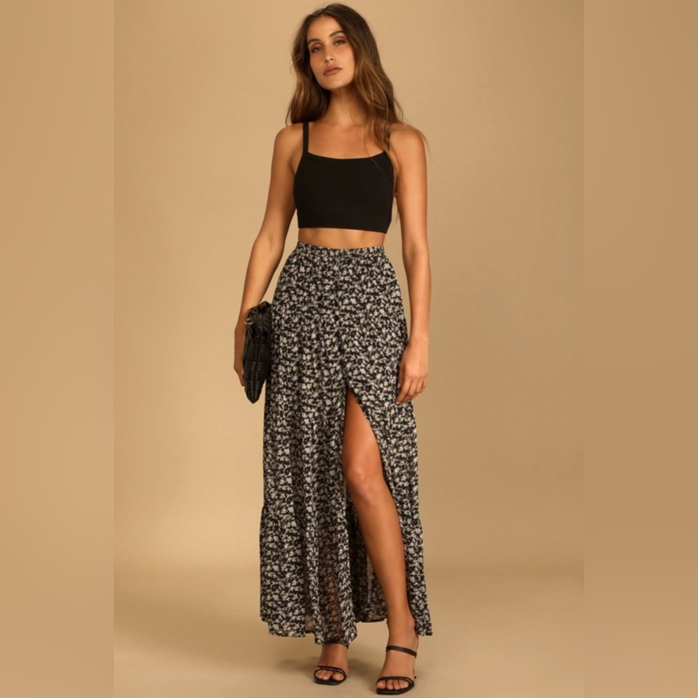 Lulu’s Black Floral Print Tiered Maxi Skirt